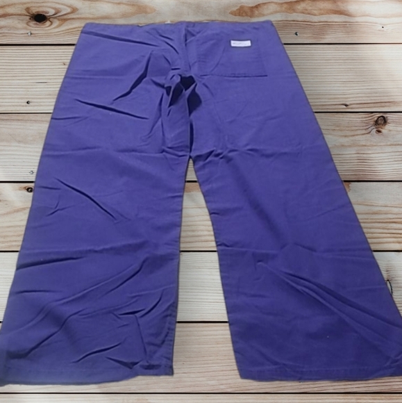 WOMEN'S URBANE SCRUBS - Picture 7 of 10